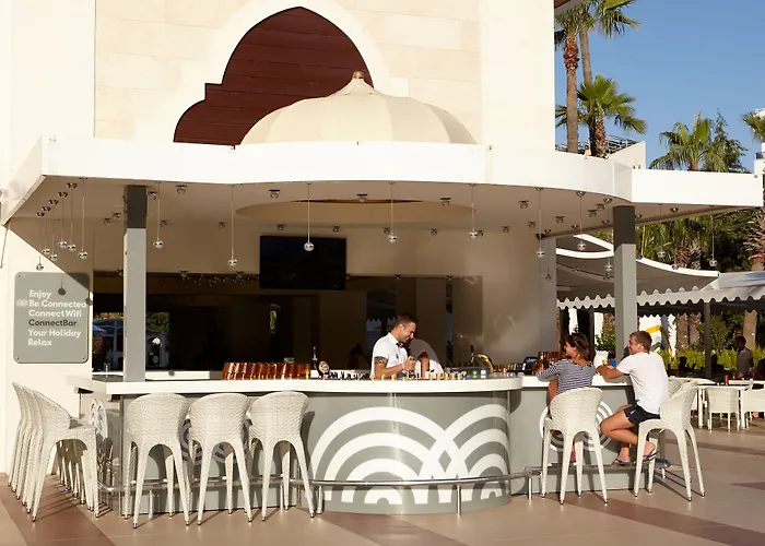 Grand Ideal Premium Hotel 3*