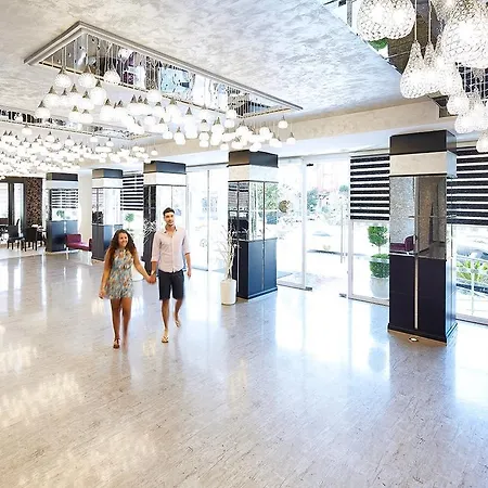 Hotel Grand Ideal Premium