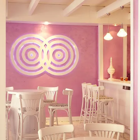 Grand Ideal Premium 酒店