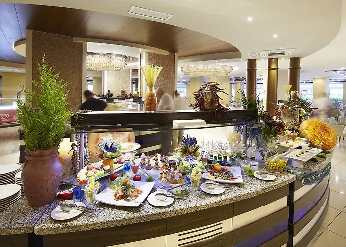 Grand Ideal Premium מלון
