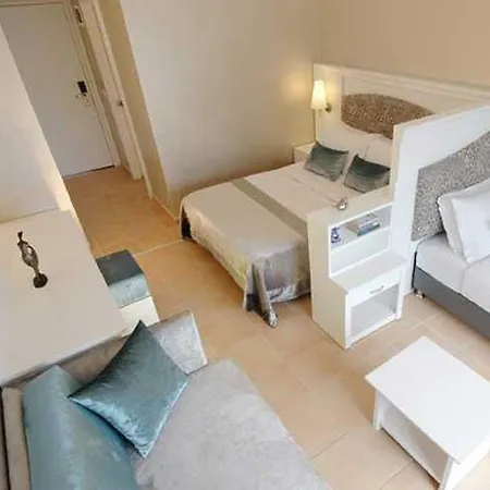 Grand Ideal Premium فندق مرمريس