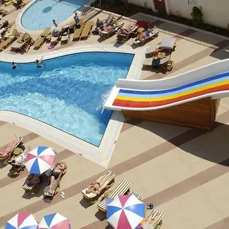 Grand Ideal Premium فندق مرمريس