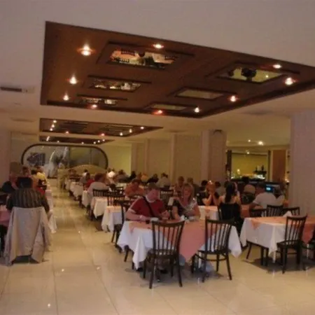 فندق Grand Ideal Premium 3*
