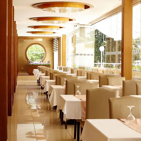 Hotel Grand Ideal Premium